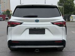 Toyota Sienna 2021 2.5L Hybrid Luxury - ფოტო 8