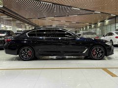 BMW 5 Series 530Li Premier M Sport Package - ფოტო 4