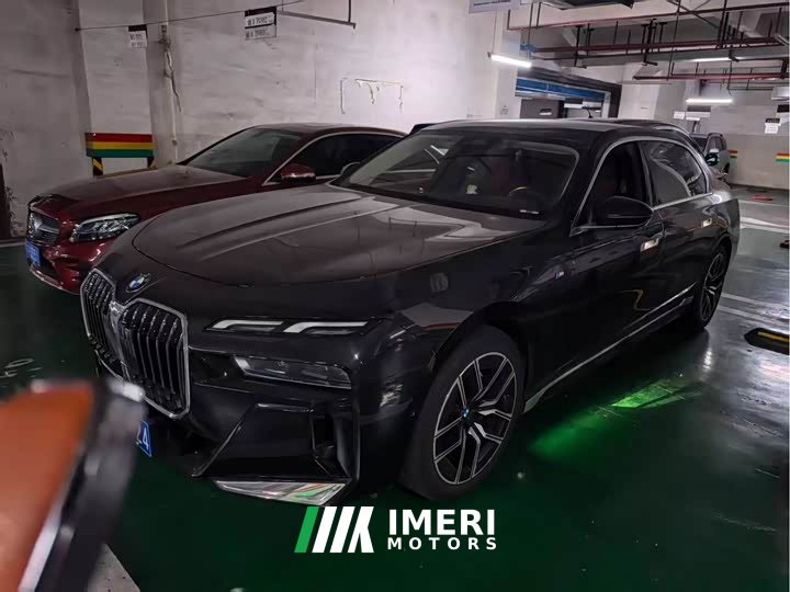 BMW 7 Series 2023 735Li M Sport Package - ავტომობილი ჩინეთიდან