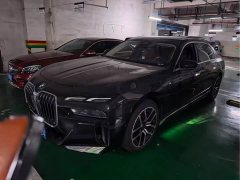 BMW 7 Series 2023 735Li M Sport Package - ფოტო 1