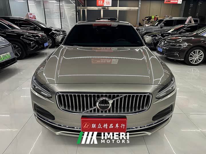 Volvo S90 B5 Intelligent Luxury Edition