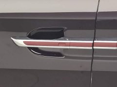 FAW Red Flag HQ9 2.0T Smart Connected Flagship Comfort Edition - ფოტო 18