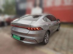 BYD Qin PLUS Glory Edition DM-i 55KM Leading - ფოტო 4