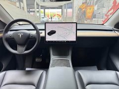 Tesla Model Y Long Range All-Wheel Drive - ფოტო 11