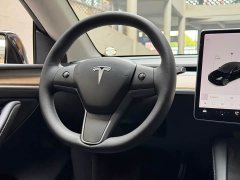 Tesla Model Y Long Range All-Wheel Drive - ფოტო 12