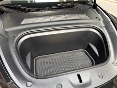 Tesla Model Y Long Range All-Wheel Drive - ფოტო 17