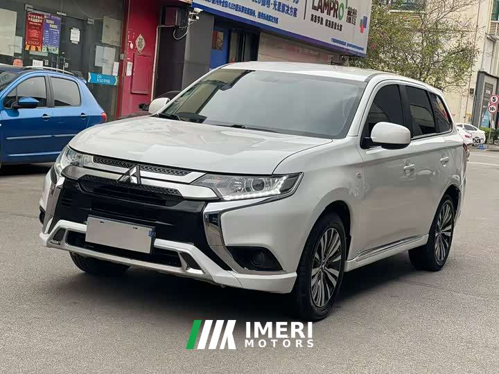 Mitsubishi Outlander 2.0L FWD Comfort 5-Seater