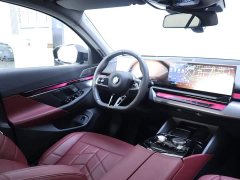 BMW 5 Series 530Li Premier M Sport Package - ფოტო 14