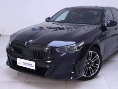 BMW 5 Series 530Li Premier M Sport Package - ფოტო 3