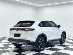 Honda Vezel 1.5L CVT Tech Edition - ფოტო 10