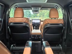 Toyota Vellfire Crown Hybrid 2.5L Premium Edition - ფოტო 12