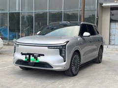 IM Motors Zhiji LS8 52 Max Luxury Six-Seater - ფოტო 1