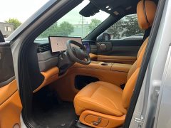 IM Motors Zhiji LS8 52 Max Luxury Six-Seater - ფოტო 4