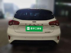 Ford Focus Hatchback EcoBoost 180 Automatic Trend - ფოტო 5