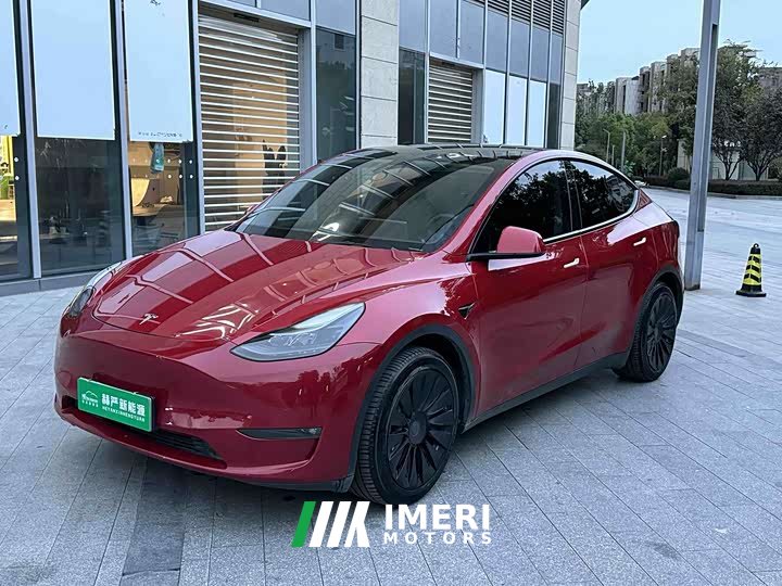 Tesla Model Y Long Range All-Wheel Drive