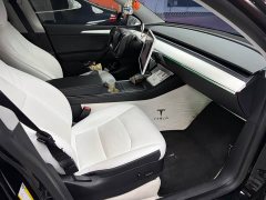 Tesla Model Y Rear-Wheel Drive - ფოტო 14