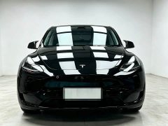 Tesla Model Y Rear-Wheel Drive - ფოტო 2