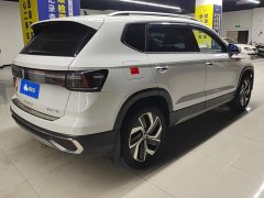 Volkswagen Touareg 300TSI FWD Full Moon Edition - ფოტო 3