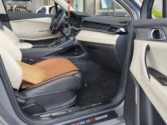 Lynk & Co Geely Lynk & Co 06 EM-P PHEV 84KM Range Pro - ფოტო 8