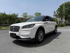Lincoln Explorer 2.0T Two-Wheel Drive Premium - ფოტო 1