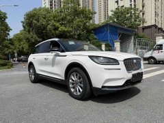 Lincoln Explorer 2.0T Two-Wheel Drive Premium - ფოტო 3