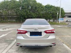 Toyota Camry 2.0G Luxury Edition - ფოტო 13