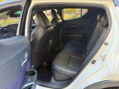 Toyota C-HR 2.0L Luxury - ფოტო 8