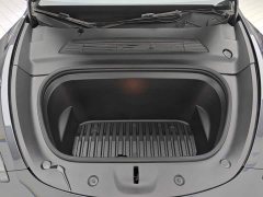 Tesla Model Y Rear-Wheel Drive - ფოტო 10