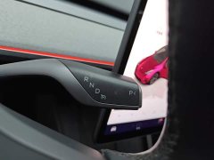 Tesla Model Y Rear-Wheel Drive - ფოტო 16