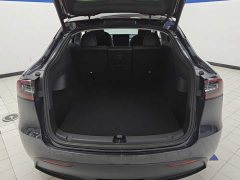 Tesla Model Y Rear-Wheel Drive - ფოტო 4