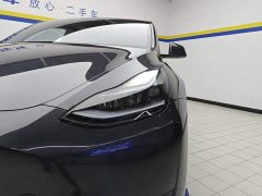 Tesla Model Y Rear-Wheel Drive - ფოტო 5