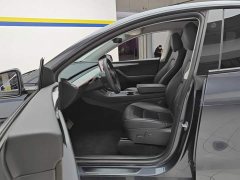 Tesla Model Y Rear-Wheel Drive - ფოტო 9