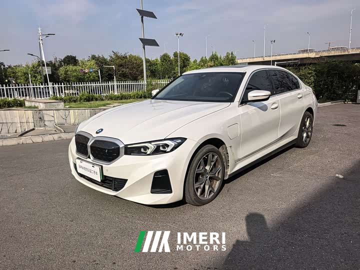 BMW i3 eDrive 35 L