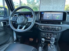 Jeep Wrangler 2024 2.0T Sahara Four-Door - ფოტო 13