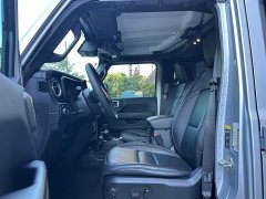 Jeep Wrangler 2024 2.0T Sahara Four-Door - ფოტო 9