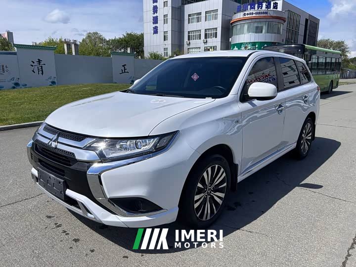 Mitsubishi Outlander 2021 2.0L RWD Enjoy Edition 5-seater - ავტომობილი ჩინეთიდან
