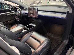 Tesla Model Y Rear-Wheel Drive - ფოტო 4