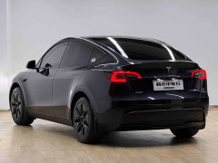 Tesla Model Y Rear-Wheel Drive - ფოტო 20