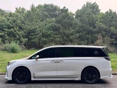 Voyah Lantu Dreamchaser 2022 Low Carbon Edition Family - ფოტო 3