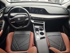 Changan Eado PLUS Blue Whale NE 1.4T GDI DCT High Performance Edition - ფოტო 6
