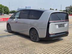 Li Auto Li Xiang MEGA Ultra - ფოტო 8