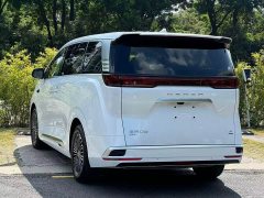 Denza D9 Gen 2 EV RWD Flash Charge Luxury Edition - ფოტო 7
