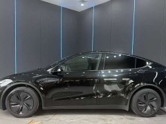 Tesla Model Y Rear-Wheel Drive - ფოტო 5