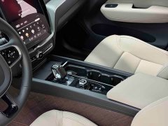 Volvo XC60 2025 B5 AWD Smart Luxury Edition - ფოტო 11