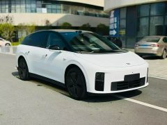 Li Auto i6 Two-Wheel Drive Standard - ფოტო 3