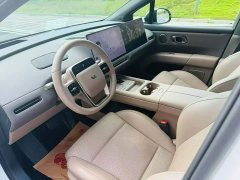 Li Auto i6 Two-Wheel Drive Standard - ფოტო 4
