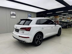 Audi Q5L 40 TFSI Luxury Dynamic - ფოტო 5