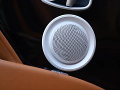 Aston Martin DB11 4.0T V8 Coupe - ფოტო 11