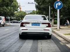 Volvo S60 B4 Smart Luxury Edition - ფოტო 12