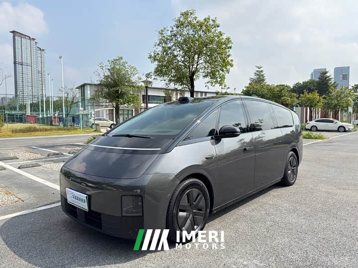 Li Auto Li Xiang MEGA Ultra - ავტომობილი ჩინეთიდან